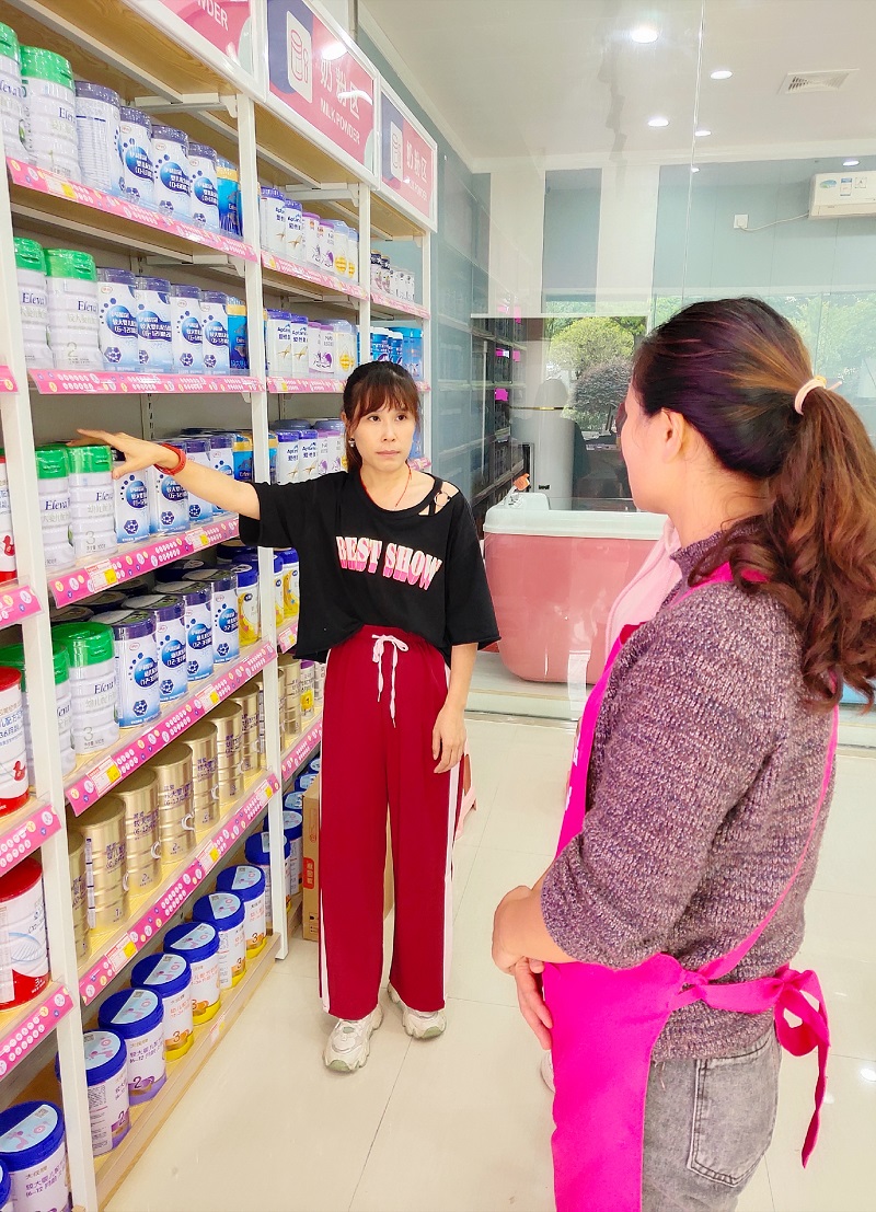 产后妈妈从家庭主妇蜕变成母婴连锁店老板